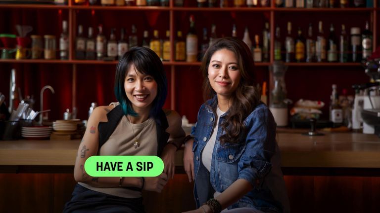 Dương Ngọc Trinh: “Bạn đang theo đuổi sự lạc quan hay… lạc lối?”