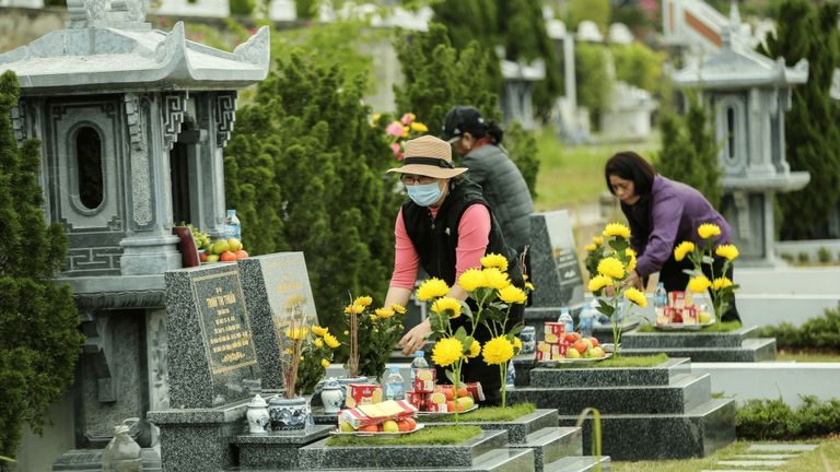 Thanh Minh In “The Tale Of Kiều”: Grave Sweeping Festival Explained 