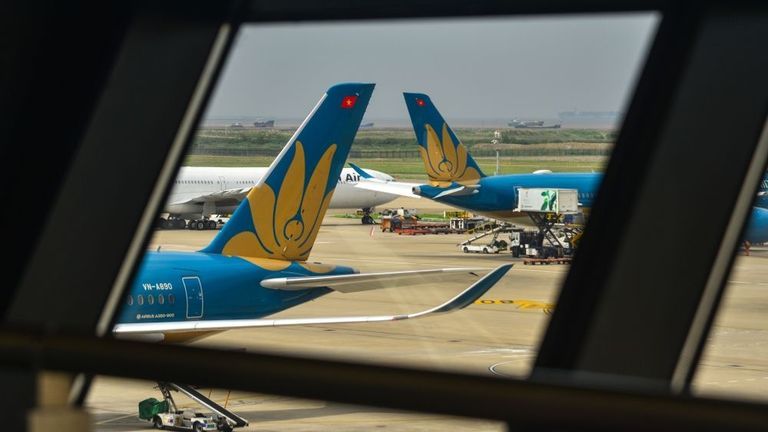 Vietnam Airlines aircrafts at Shanghai Pudong Airport. | Source: Shutterstock