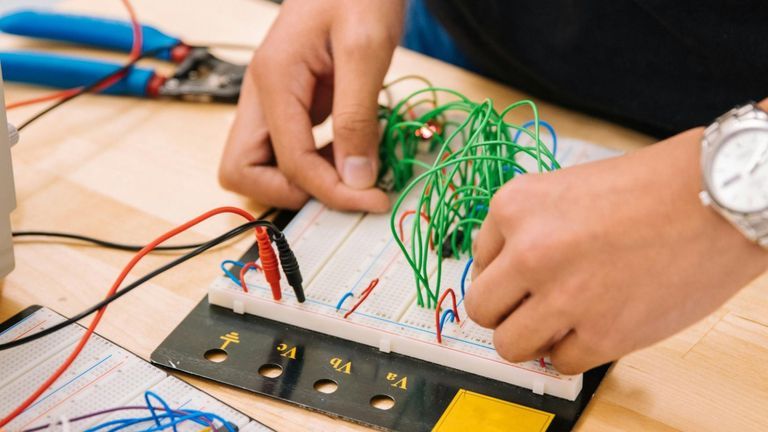 Doanh thu ngành khoa học và công nghệ Việt Nam vượt mốc 206 tỷ USD trong năm 2025
