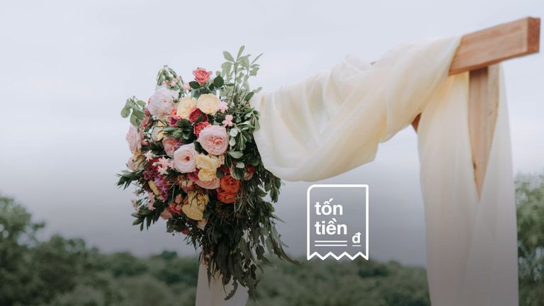 Tốn Tiền: 28 Triệu mua hoa trang trí đám cưới