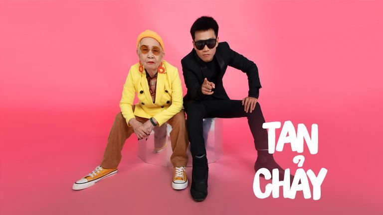 “Thay vì sau này phải lấy hình thờ là cái ảnh thẻ…”