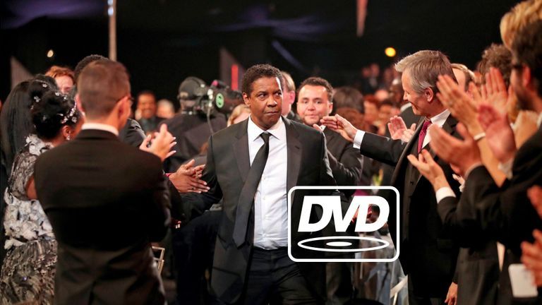 Denzel Washington nhận giải tại Screen Actors Guild Awards năm 2017. | Nguồn NYT/Christopher Polk/Getty Images