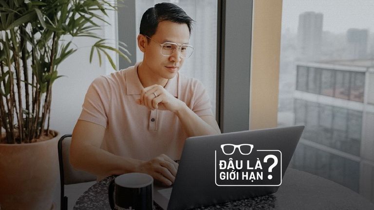 Sơn Đoàn: "Năm 20 tuổi, anh không biết nói "không", cũng không biết buông bỏ. Giờ thì khác..."