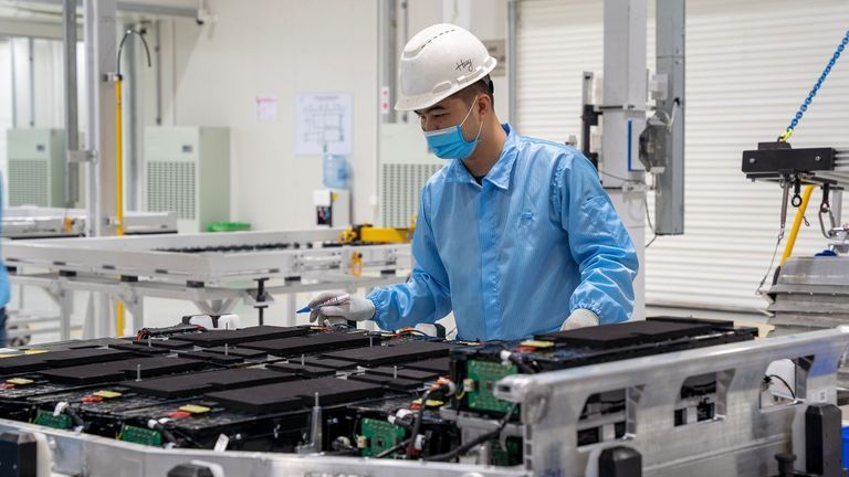 VinFast Powers Up With VinES Battery Maker Acquisition