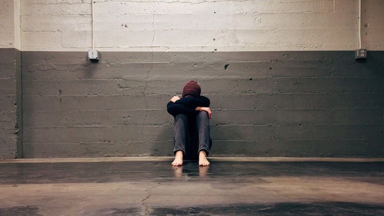Cơn lo âu ập đến? “Bỏ túi” ngay 5 kỹ thuật này