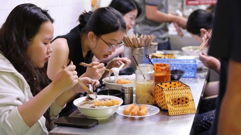 In Hanoi, An Average Monthly Salary Buys Just 100 Bowls Of Phở
