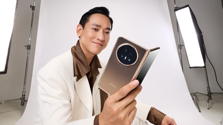 Đẳng cấp là không đánh đổi: Triết lý của những người dẫn đầu cùng HONOR Magic V5