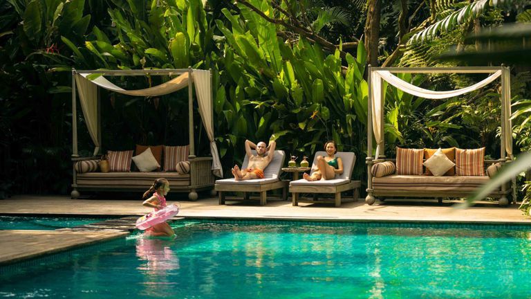 Getting away from the busy routine, people find peace in the calm spaces of An Lâm Retreats, where green landscapes and tranquility create a unique experience for guests. | Source: An Lâm Retreats