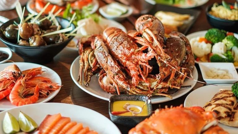 Indulge In A 24-Hour Christmas Culinary Celebration At Renaissance Riverside Hotel