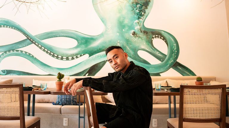 Dustin Phúc Nguyễn: "Chọn khác biệt để truyền tải những giá trị sống đắt giá bị bỏ quên"