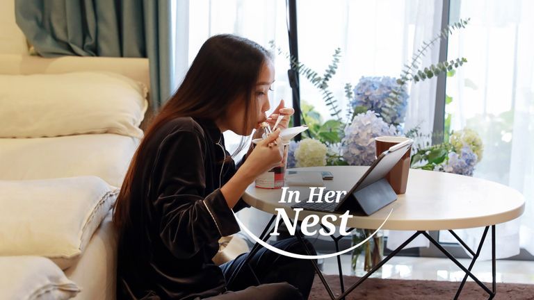In Her Nest: Xuân Nguyễn không dưỡng da cả năm rồi