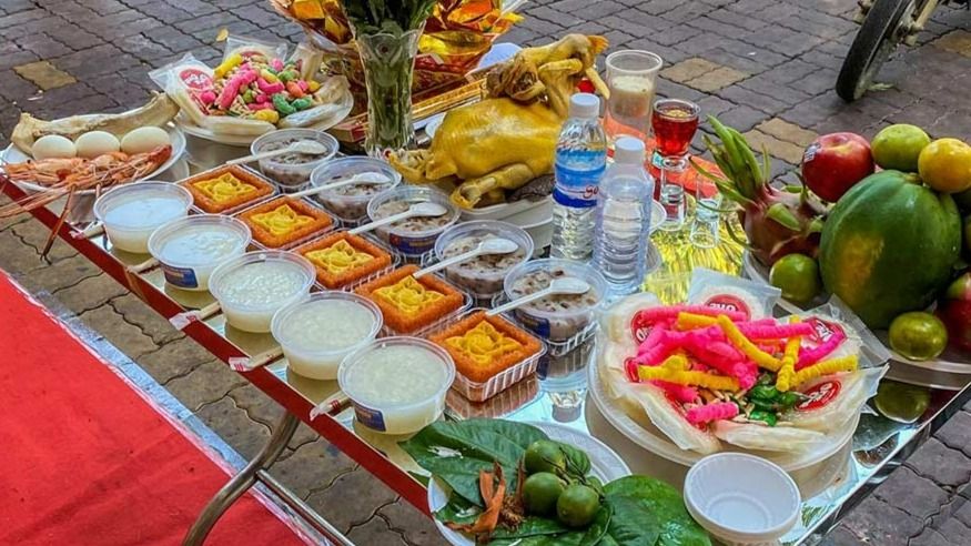 Lễ cúng cô hồn tại 3 miền: Bức họa đa sắc về văn hóa tâm linh của người Việt