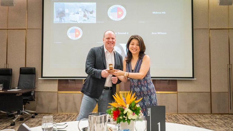The new chairman of AmCham Vietnam, Gregory Testerman, together with 2022 chairman Winnie Wong.