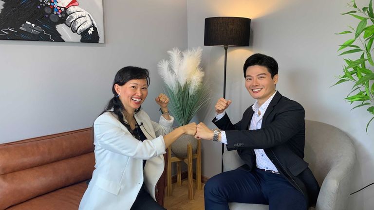 Thái Vân Linh và Henry Bảo tại buổi livestream | Nguồn: Fonos