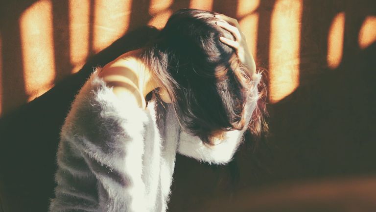 Vì sao chúng ta cứ nhớ mãi những ký ức không vui?