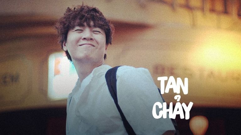 "Tháng tư là lời nói dối của em."
