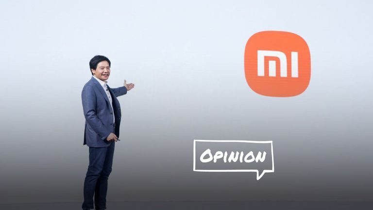 CEO Lei Jun giới thiệu logo mới của Xiaomi tại buổi Mega Launch. Nguồn: Documento.