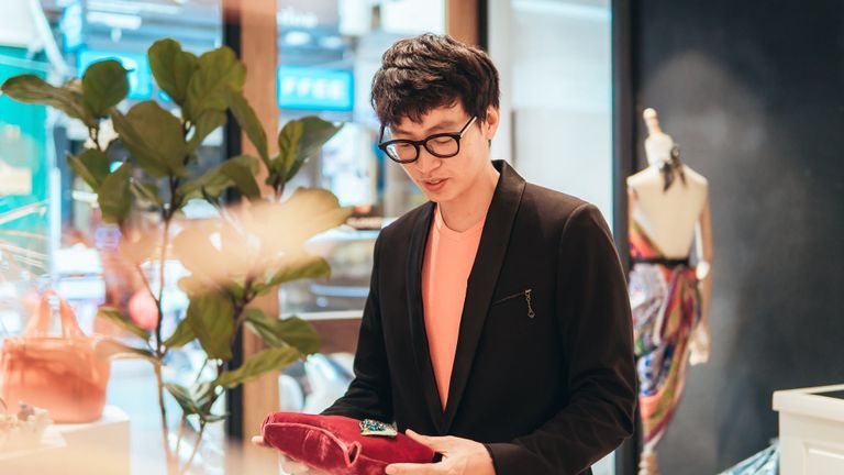 Desino - Thanh lịch nhịp bước cùng thời gian