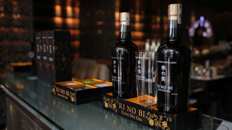 Sự kiện được tổ chức bởi SHAKESPIRATION kết hợp cùng Pernod Ricard Việt Nam, với sự góp mặt của các bartender sành sỏi và chủ quán bar đình đám tại Sài Gòn | Nguồn: SHAKESPIRATION