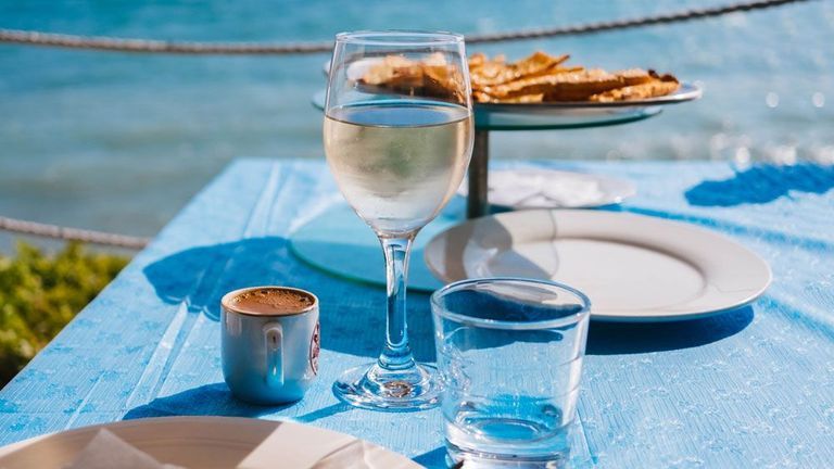 Water Pairing: When Water Takes The Spotlight On The Dining Table