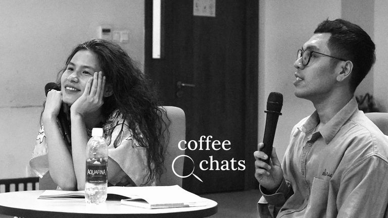 Nam Thi as a guest speaker during a talkshow at Hoa Sen University.