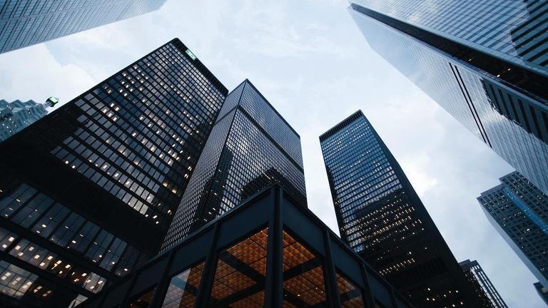 Mỗi cuộc khủng hoảng cũng là cơ hội để "lửa thử vàng". | Nguồn: Sean Pollock cho Unsplash.