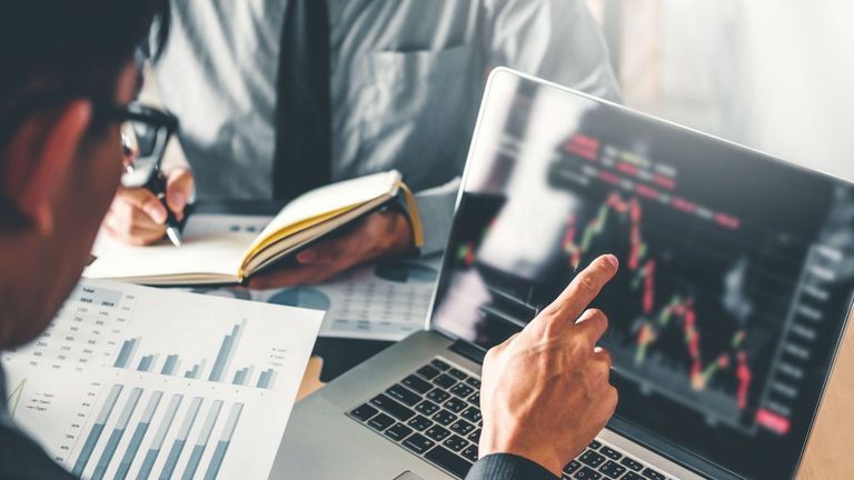 Growth hacking là gì? Vì sao bạn chắc chắn đã sử dụng một sản phẩm tạo nên từ quá trình này?