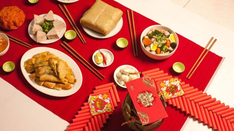 Timeless Tastes: Stories Behind 5 Essential Tết Dishes 