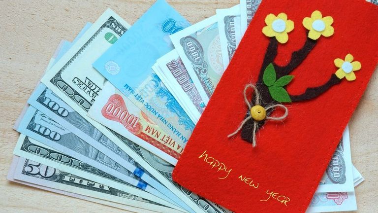 Companies in Ho Chi Minh City, the financial capital of Vietnam, are paying an average of VND 13 million ($550), a 45% increase from last year. | Source: Shutterstock