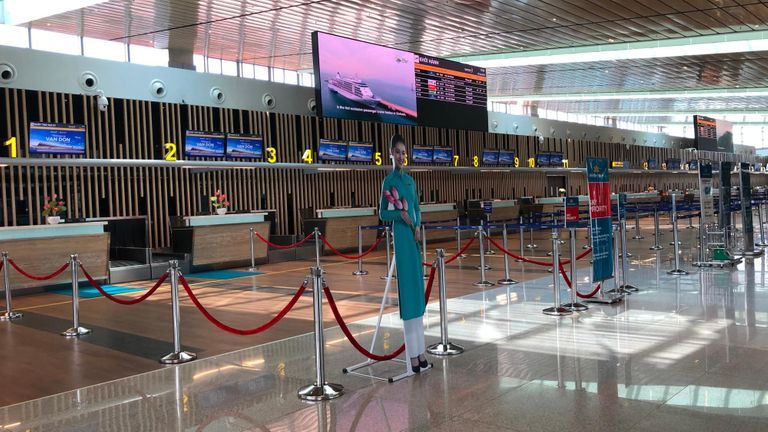 First ‘Vaccine Passport’ Holders To Arrive In Vietnam Start 7-Day Quarantine