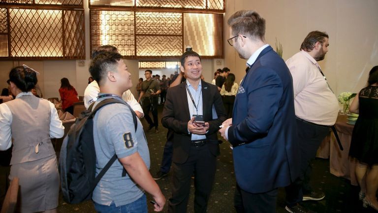Connecting with people in your industry & establishing long-lasting connections can open doors to new opportunities, expand your knowledge, and help you achieve your career goals. | Source: Vietcetera