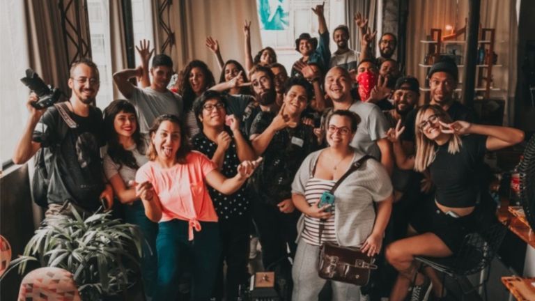 4 Apps To Make Friends In Vietnam And What The Locals Say About Them