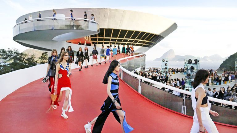 Vì sao Cruise Collection quan trọng với ngành thời trang?