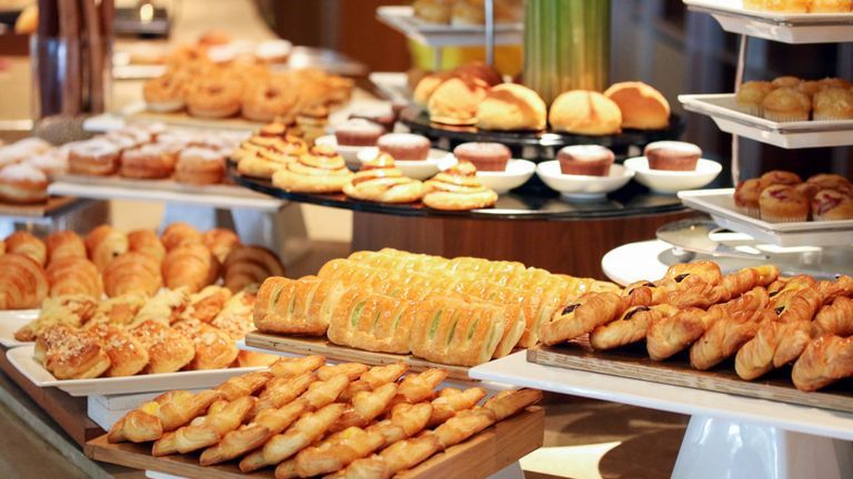Nguồn: La Brasserie - Hotel Nikko Saigon.