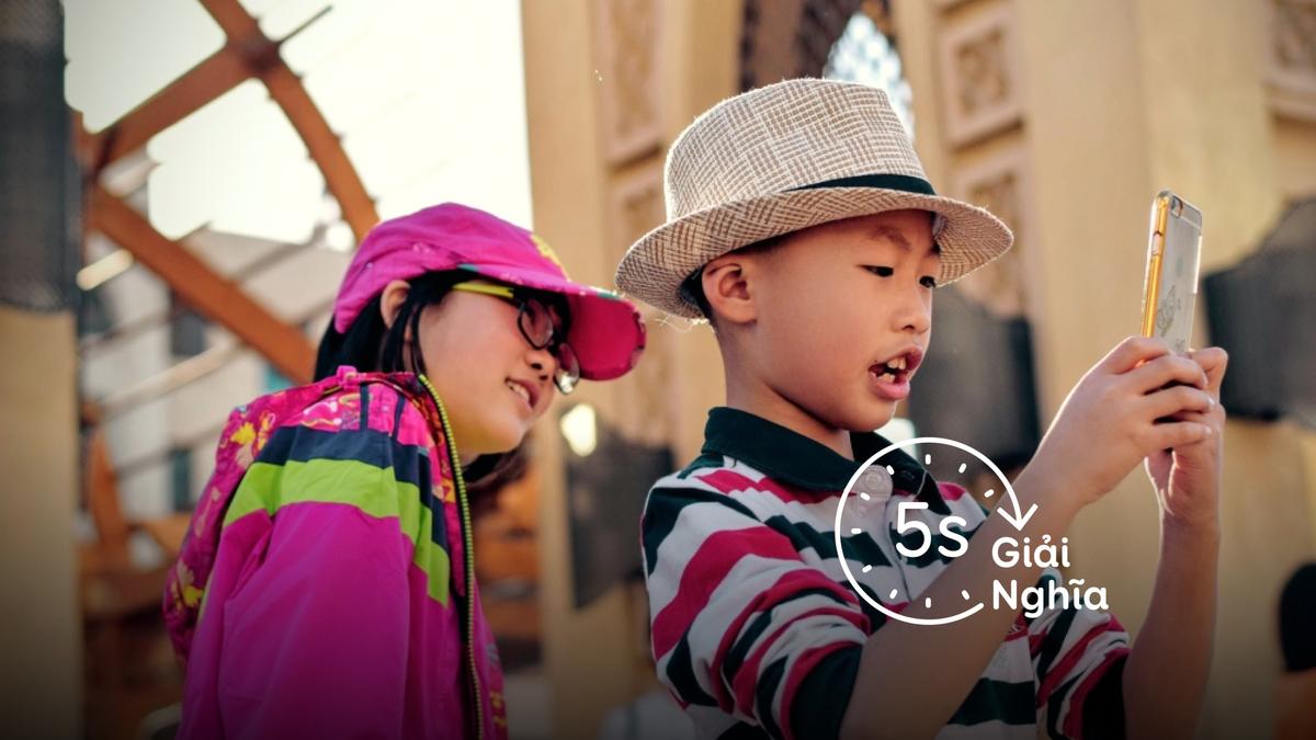 Gen Alpha là gì? Thế hệ sinh ra sau smartphone và lớn lên cùng AI