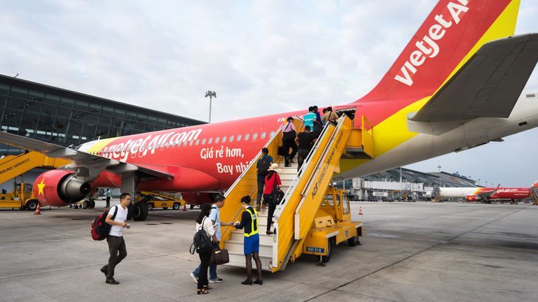 Vietjet Managing Director Dinh Viet Phuong, said, “Vietjet strongly believes that with IATA Travel Pass, our passengers will get the best experience on their upcoming travels.” | Source: Shutterstock
