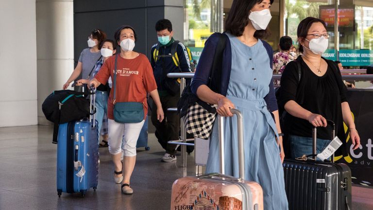 Vietnam Aviation Authority Asks Cities To Drop Quarantine Policy As More Domestic Flights Resume