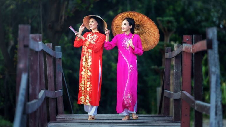 The áo dài holds within it a distinct style and look unique to Vietnam.