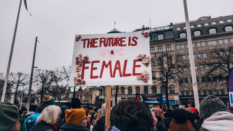 Đâu là vấn đề của phong trào nữ quyền?