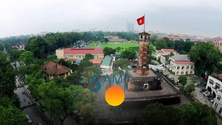 Cột cờ Hà Nội đứng hiên ngang giữa đất trời Thủ đô. | Nguồn: BDL