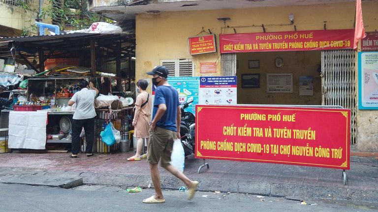 Vietnam Tops 6,000 Deaths From COVID-19, Bac Ninh Detects Cluster After 3 Clean Weeks