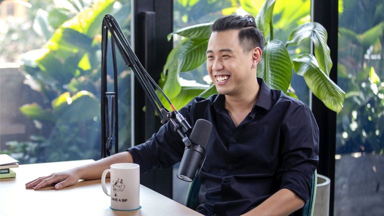 Nguồn: Maika Elan cho Vietcetera