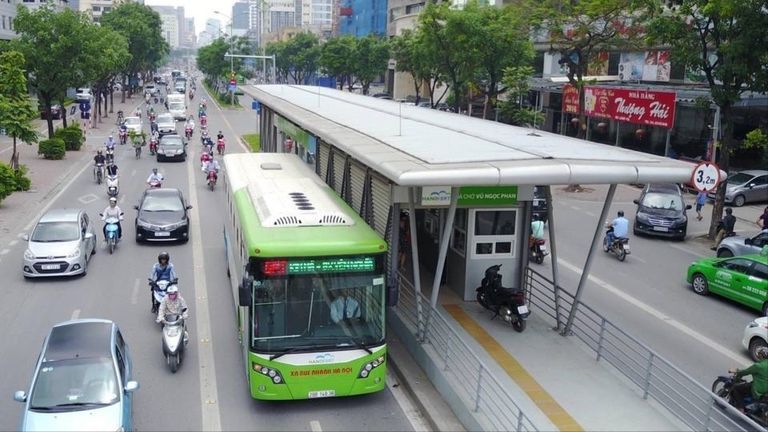 The city plans to replace the BRT line with an urban railway. | Source: Pham Hung / Hanoi Times