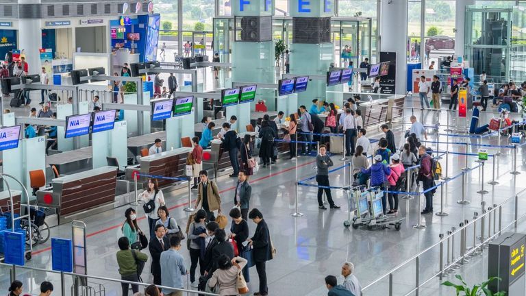 The upcoming Independence Day holiday, which will give the Vietnamese four days off work and school, is expected to cause congestion and delays at major airports. | Source: Shutterstock