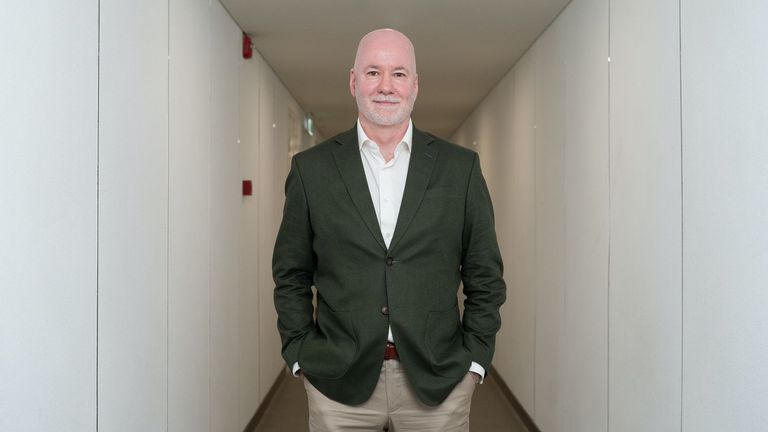 Ross Macallister’s unique approach to consulting in the Vietnam context blends strategic vision with hands-on implementation. | Source: Khoa Nguyen for Vietcetera