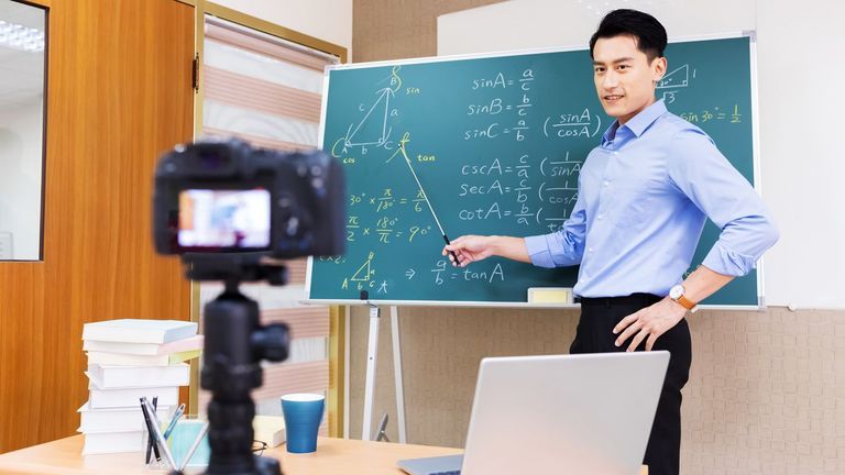 Foreign Teachers In HCMC Support School Closures Amid COVID-19 Outbreak