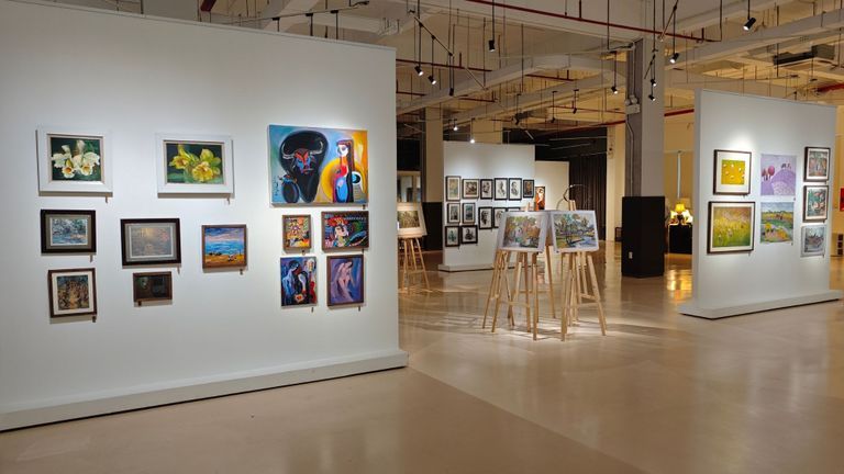 Nguồn: Lotus Gallery.