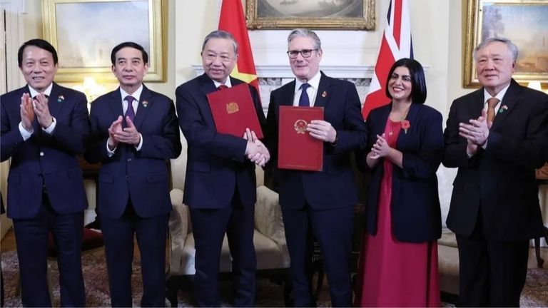 Việt Nam và Vương quốc Anh ký kết Đối tác Chiến lược Toàn diện vào cuối tháng 10 năm 2025. | Nguồn: Nhân Dân