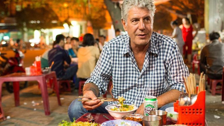 Anthony Bourdain, throughout all of his visits, proudly said Vietnam is one of his favorite places on earth. | Source: CNN